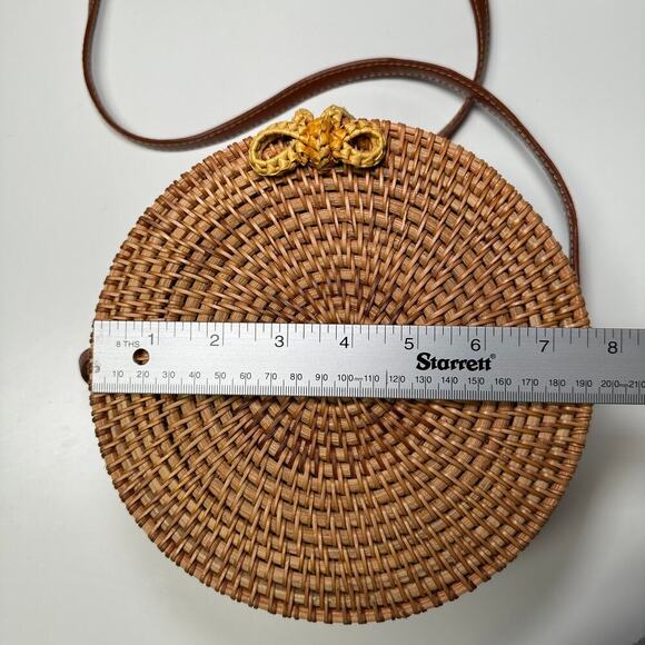 Rattan Round Canteen Crossbody Boho Handbag Purse - Picture 5 of 6